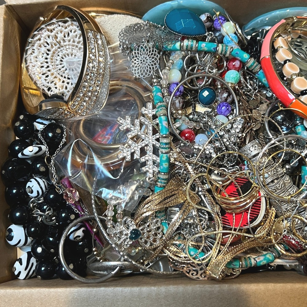 5.8 Lbs Craft Jewelry Lot Broken Repair Repurpose Wearable Harvest Resell